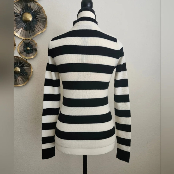 Le Superbe Observatory Wool & Cashmere Turtleneck Sweater - Picture 4 of 11